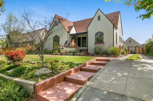 3650 Lemon Ave, Long Beach, CA 90807-4114