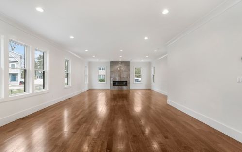 23 Evergreen Rd, Natick MA 01760-1631 exterior