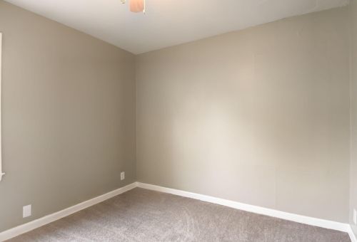 2704 63, Milwaukee WI 53216-2113 exterior