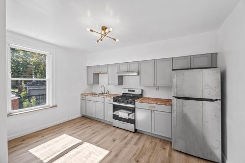 5438 Jackson St, Pittsburgh PA  15206-5311 exterior