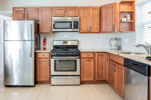 231-33 Carteret Ave, Pelican Island, NJ 08751-1865