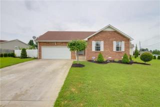 1308 Jared Ray Dr, Clarksville, TN 37042-6773
