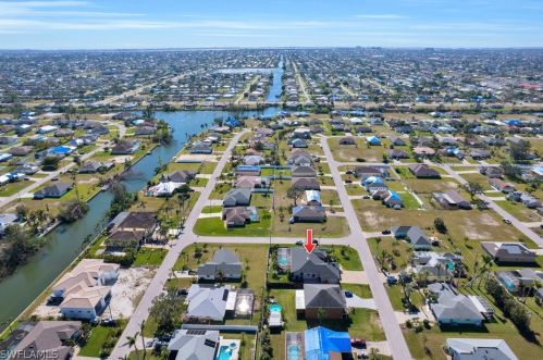 2943 5th Pl, Cape Coral, FL 33904-3410