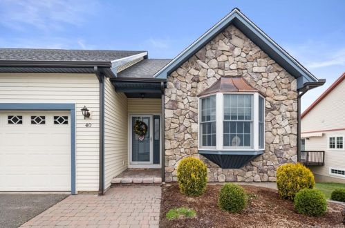 40 Wild Life Trl, Wapping CT  06074-2079 exterior