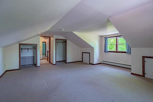 1943 Klines Mill Rd, Breinigsville PA  18031-2230 exterior