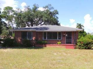 1100 Hatton St, Pensacola, FL 32501-1220