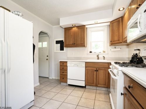 232 Myrtle Ave, Westfield NJ  07090-1516 exterior