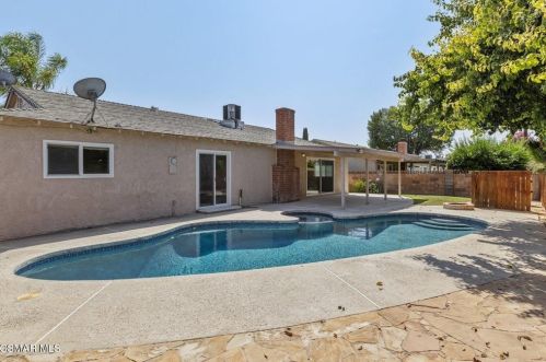 1619 Edmund St, Simi Valley, CA 93065-5608