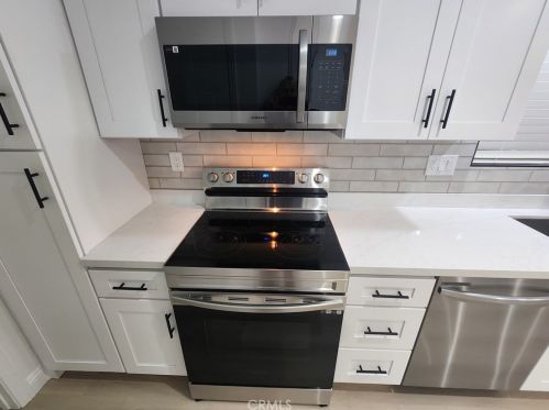 30120 Thornhill Dr, Menifee CA  92586-3288 exterior