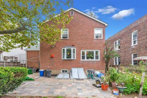 101-40 106th St, Jamaica, NY 11416-1138