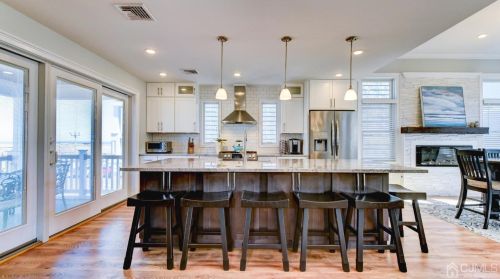 5 Fort Ave, Pelican Island NJ  08751-1512 exterior