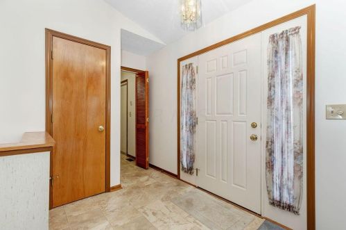 7991 Windsome Ct, Blacklick OH  43004-8104 exterior