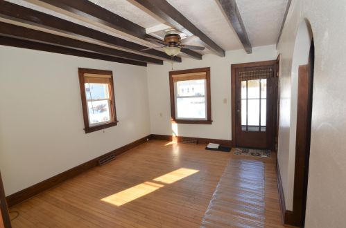 25011 Loomis Rd, Waterford WI  53185-1419 exterior