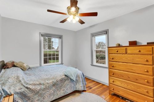 6 Longvue Cir, Ambridge PA  15003-1121 exterior