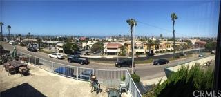 136 Palos Verdes Blvd, Redondo Beach CA  90277-5807 exterior