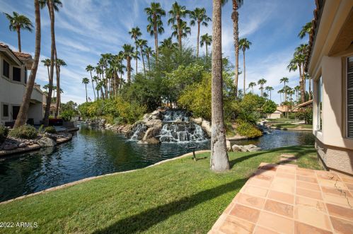 550 Marina Dr, Gilbert, AZ 85233-6610