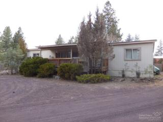 60287 Cinder Butte Rd, Bend OR  97702-8911 exterior