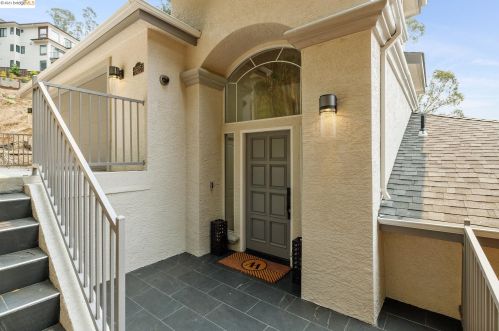 6625 Elverton Dr, Oakland, CA 94611-1177