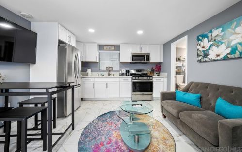 4762 Castle Ave, San Diego CA  92105-2913 exterior