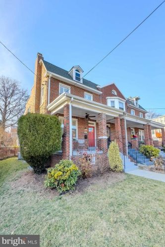 5722 5th St, Washington, DC 20011-2506