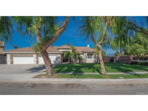 6622 Olmo Ct, Chino CA  91710-6918 exterior