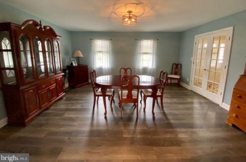 55 Kings Ct, Swedesboro NJ  08085-5033 exterior