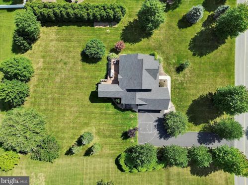 23 Grey Hawk Dr, Molino PA  17961-9172 exterior