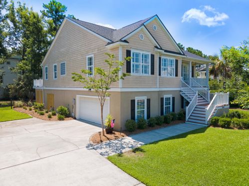 1640 Oakhurst Dr, Mount Pleasant, SC 29466-8785