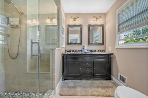 99 Leonard Ave, Leonardo NJ  07737-1538 exterior