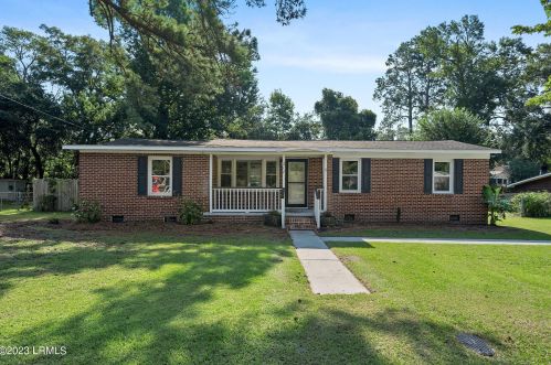 217 Burroughs Ave, Beaufort, SC 29902-5307