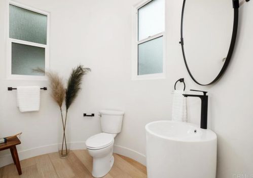 1500 Gamble Ln, Escondido CA  92029-4321 exterior