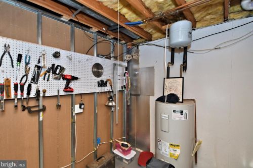 122 Claremont Dr, Lansdale PA 19446-6361 exterior