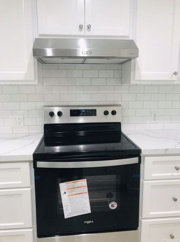 7228 Marina Pacifica Dr, Long Beach CA 90803-3809 exterior