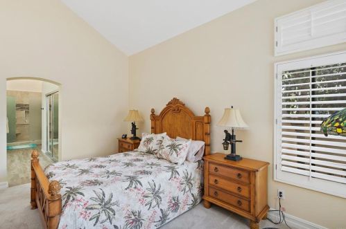 28782 Vista Valley Dr, Vista CA  92084-2223 exterior