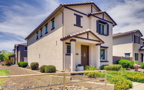 2606 73rd Dr, Phoenix, AZ 85035-3254