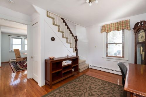 162 Prigmore St, East Brunswick NJ  08816-3176 exterior