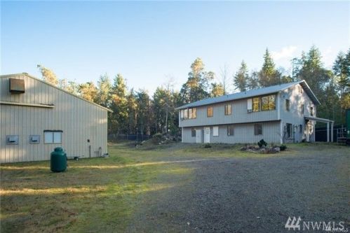 26740 Vashon Hwy, Vashon, WA 98070-8319