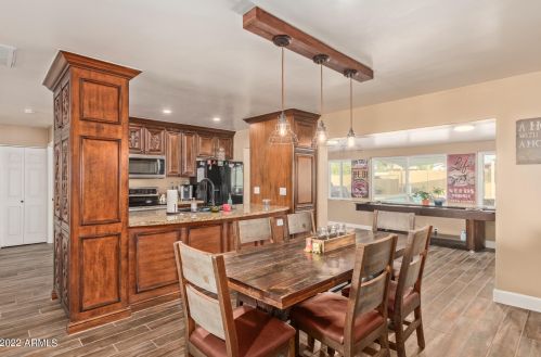 5502 Monte Cristo Ave, Glendale AZ 85306-2312 exterior