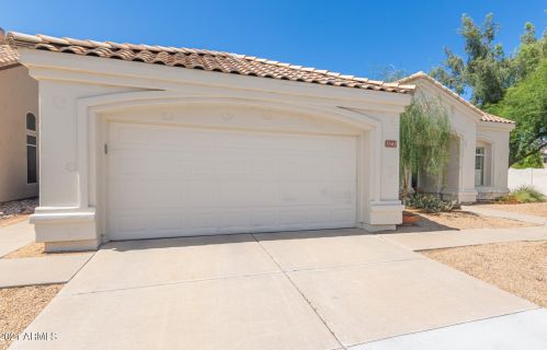 3362 Harrison St, Chandler, AZ 85226-2318