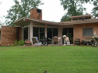 812 Louise St, Smyrna TX  75551-1730 exterior