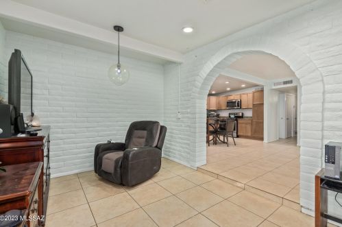 4801 Camino De La Plz, Tucson AZ  85714-3125 exterior