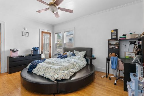 3000 Murray Ave, Milwaukee WI 53211-3205 exterior