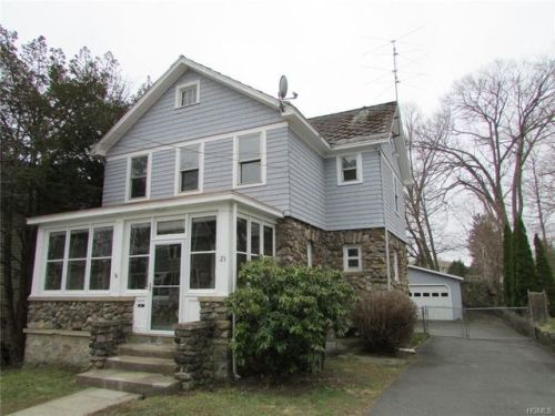 23 Walnut Ave, Highland Falls, NY 10928-1609