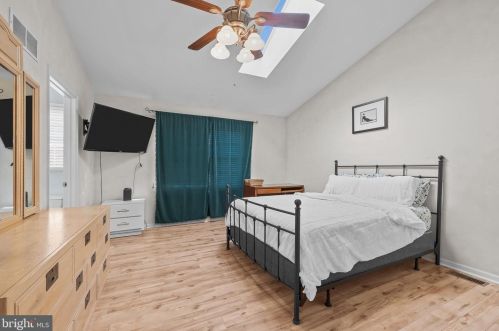 106 Marble House Dr, Bear DE  19701-4028 exterior