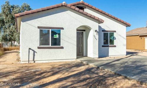 5971 Nelco Pl, Tucson, AZ 85706