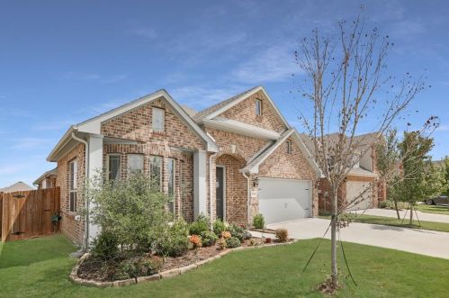 9413 Meadowpark Dr, Argyle, TX 76226-4298