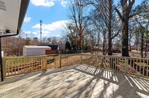 446 Spring Valley Dr, Burlington NC  27217-8737 exterior