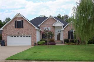 970 Ridge Trl, Clarksville, TN 37043-8275