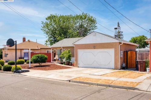 24673 Tioga Rd, Hayward, CA 94544-2010