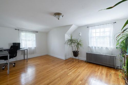 61 Beach St, New Britain CT  06053-2323 exterior